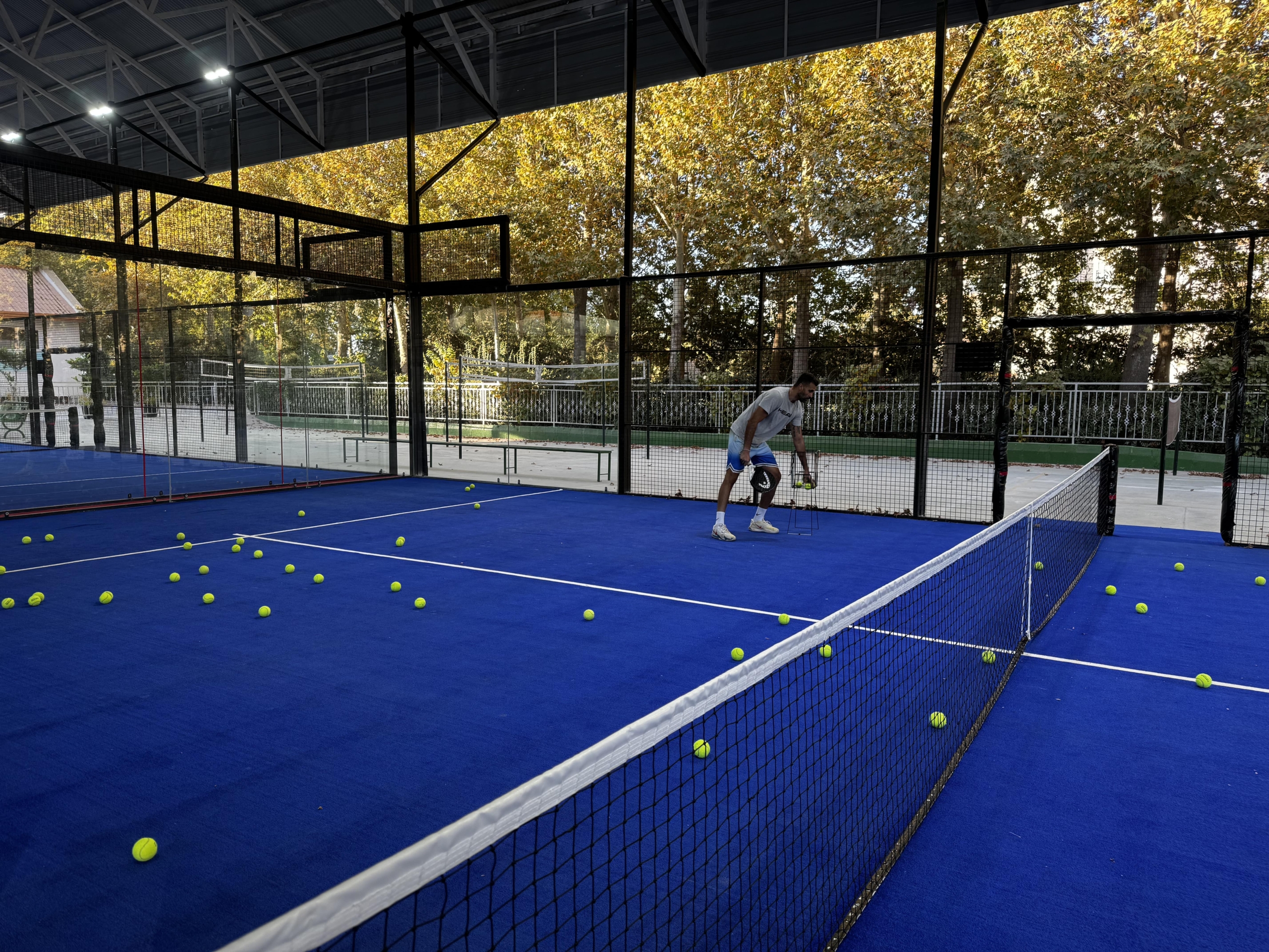 زمین های پدل دهکده ورزشی